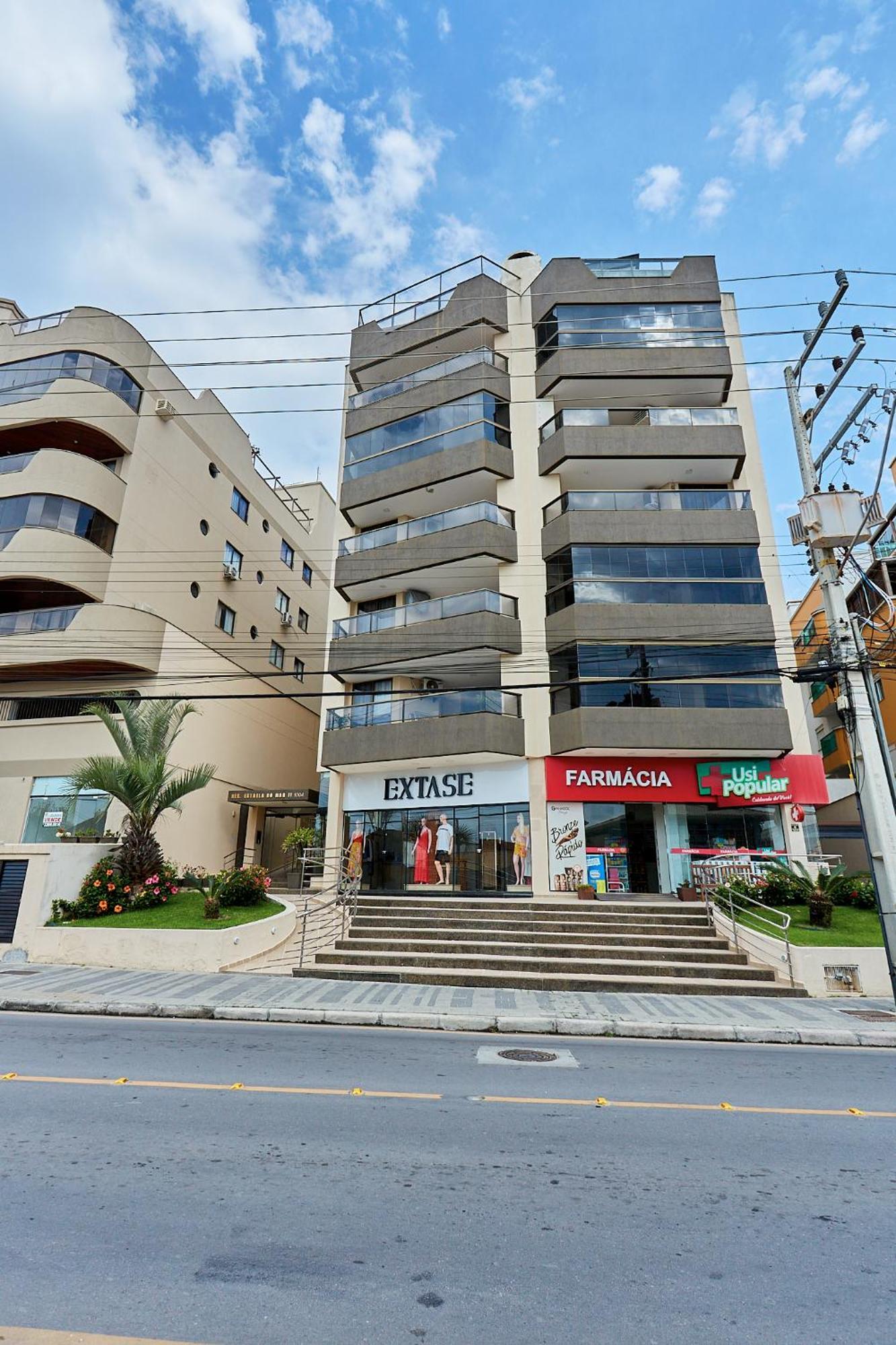 187 Apartamento 50M Da Praia. Bela Vista Ao Mar. Em Avenida Principal De Bombinhas. Kültér fotó